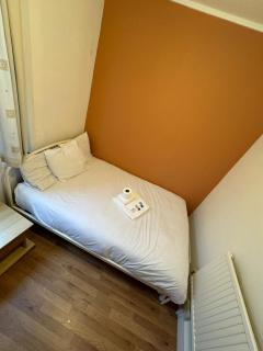 The Westerner - Newport - 3