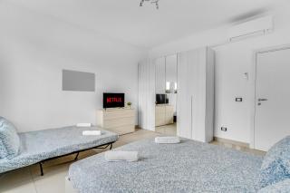 ROG27-Large apartment with transport close to home- - Milan - 2