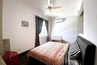 Shamrock Breeze Villa 2: Coastal Haven for 25 Guests - Batu Ferringhi - 2