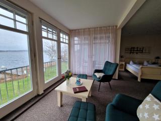 Hotel Fährhaus Niederkleveez - Bösdorf - 2