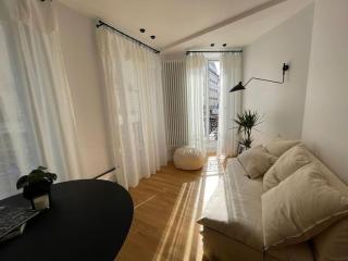 Marais - Bright one-bedroom decorated with taste - París - 8