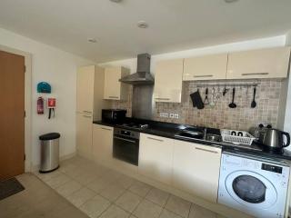 The Drake Apartment - Plymouth - 1
