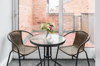 Duplex Loft Apartment with Balcony & Private Entrance in JQ Birmingham - Birmingham - 8