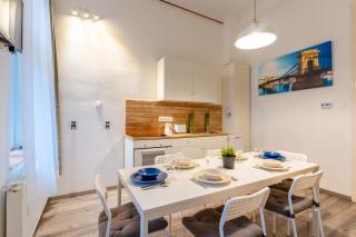 Wave - 3 bedroom apt in center - Boedapest - 2