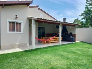 Casa ampla com fácil acesso as Praias e Shopping - Caraguatatuba - 2