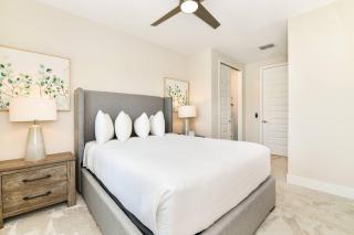 Cozy 3 Bedroom Townhouse Near Disney w/ Patio - Kissimmee - 9