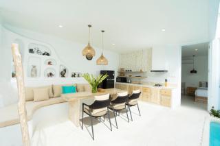 Villa Solanara - New Exquisite 2BR Mediterranean - Uluwatu - 8