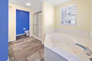 Luxury 6th Floor 2 BR Condo Direct Oceanfront Wyndham Ocean Walk Resort Daytona Beach | 601 - Daytona Beach - 3