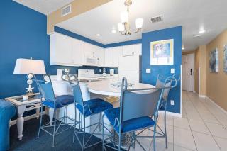 Luxury 6th Floor 1 BR Condo Direct Oceanfront Wyndham Ocean Walk Resort Daytona Beach | 609 - Daytona Beach - 4