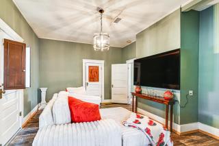 Historic Aberdeen Vacation Home with Yard! - Aberdeen - 2