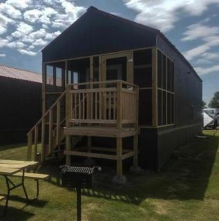 Lakefront Cedar Cabin - 10 - 0