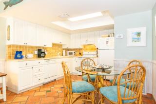 Seabreeze Condo B - Holmes Beach - 1