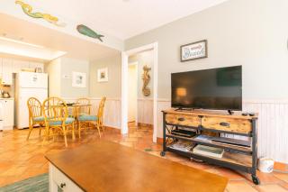Seabreeze Condo B - Holmes Beach - 2