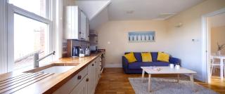 Guildford Station with Parking - 1