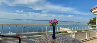 Apartman ll s pogledom i između Splita i Trogira su Kaštela Dalmacija Hrvatska - 0