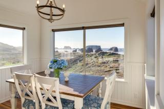 Scenic Bandon Vacation Rental with Beach Access! - 0