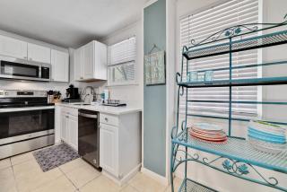 Salty & Sandy-bottom - Gulf Shores - 1