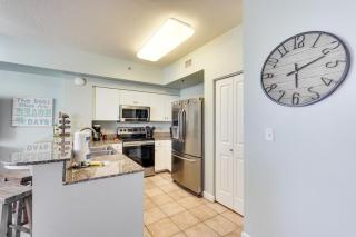 Panama City Beach Apt with Balcony and Ocean View! - 2