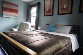 Townhouse - Private 2nd Floor unit with Patio - Covington - 3