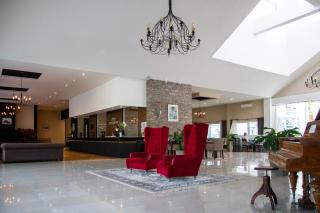 Howard Johnson Hotel & Convention Center Madariaga - Carilo - Carilo - 1