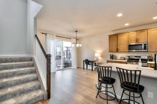 TempurPedic Quartz Balcony Modern 3BR 3 5BA - Colorado Springs - 1