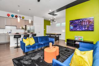 Prolific FunSuite ft Games Comfort & Creativity - Houston - 3