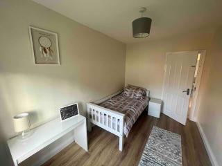 Cosy 4 bed bungalow in quiet residential area! - 6