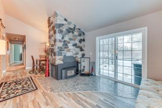Spacious Kenai Vacation Rental with Lake Access! - Kenai - 4