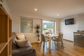 Apartamento con terraza, vistas playa y montaña - 9