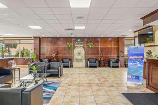 Quality Inn & Suites Tampa-Ybor City - Tampa - 4