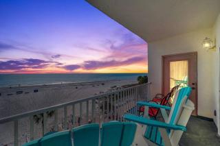 Newly Renovated Condo on Maderia Beach - St Pete Beach - 0