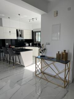 Diogenous Luxury Villas - 6
