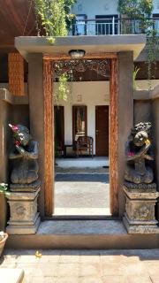 Genta House - Kuta - 0