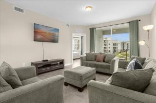 3 Bedrooms- 2 Bathrooms- Storey Lake 3120-208 Pc - Kissimmee - 0