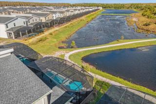 8 Bedrooms- 5 Bathrooms- Storey Lake 2909 Ps - Kissimmee - 3