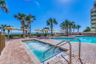 *OCEAN FRONT* Luxury Grand Cayman Restort, 10 pools, hot tubs, lazy river, water park, 2 onsite restaurants, onsite STARBUCKS. - Myrtle Beach - 1