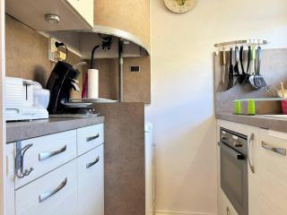 Studio cosy avec coin nuit, climatisation, animaux admis, centre-ville - 4 pers - FR-1-251-579 - Le Lavandou - 2
