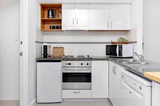 Panoramic Perth Views 1br On Mounts Bay Road - 1