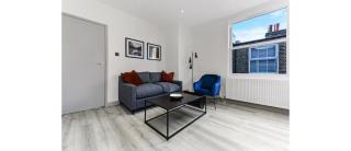 Huge, Brand-New Flat for Friends & Families! - 4