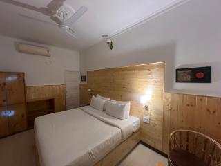hotel saina inn - 8