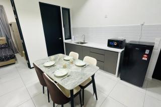Deluxe Seaview Georgetown Penang @ ComfyLux Homestay - Jelutong - 4