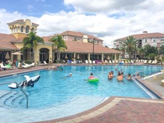 Top Floor*Balcony*VistaCay Convention Ctr & Idrive - Orlando - 9