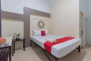 RedDoorz at Jalan Otista Karawang - Karawang - 7