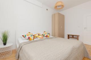 One-Bedroom Capital Apartment by Noclegi Renters - Varsavia - 3
