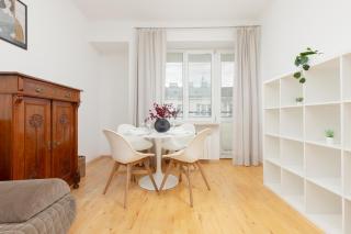 One-Bedroom Capital Apartment by Noclegi Renters - Varsavia - 2
