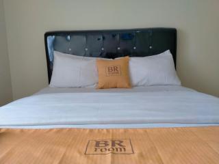 BR Room at Apartemen Bogorienze Resort - 5