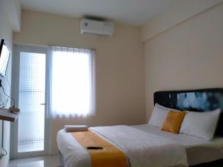 BR Room at Apartemen Bogorienze Resort - 6