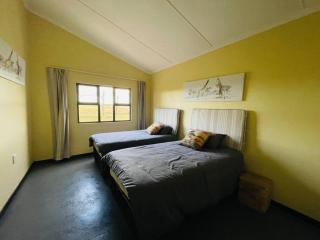 Rocky Valley Game Lodge - Cleland - 1