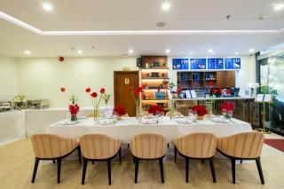 SANDALS FLORA HOTEL - 1