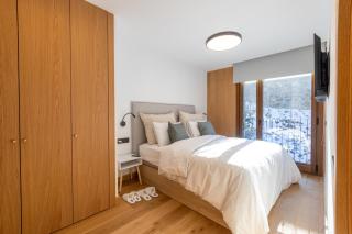 ISARD HOMES & SPA by SELECT RENTALS - 1